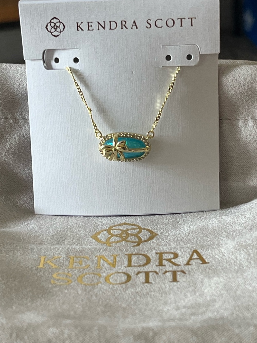 Kendra Scott (Limited Edition) Elisa Bow Gold Pine illusion Green Necklace